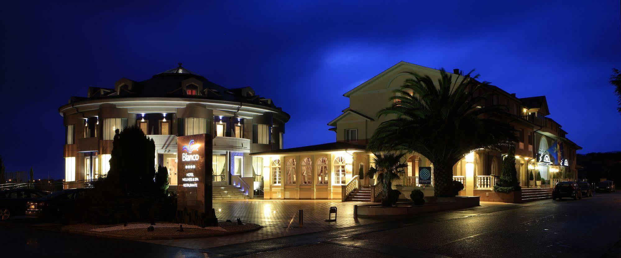 Blanco Spa Navia